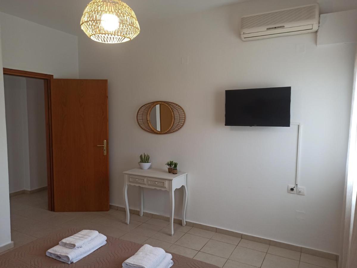 Sea Melody Apartments Stavromenos Exterior photo