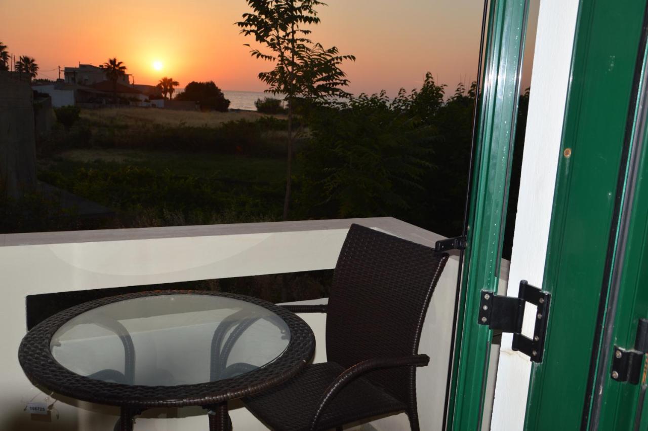 Sea Melody Apartments Stavromenos Exterior photo
