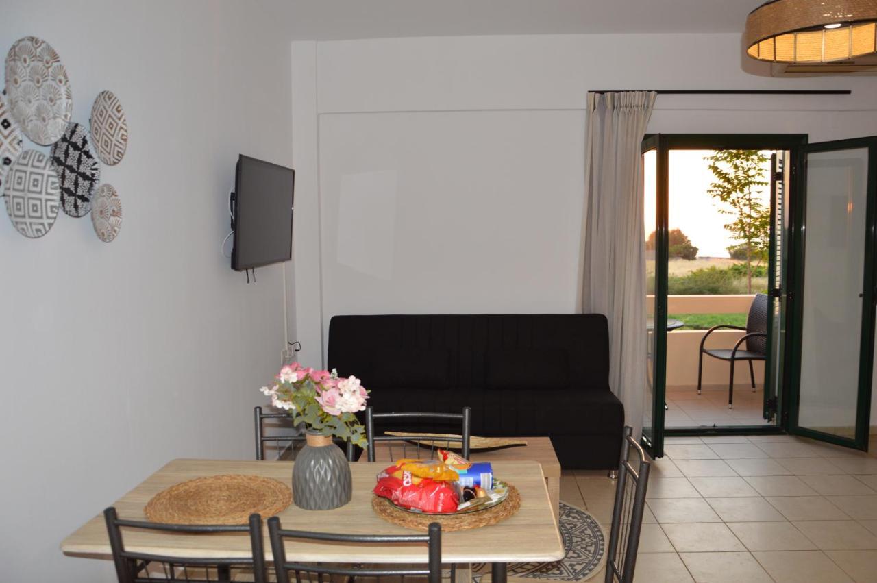 Sea Melody Apartments Stavromenos Exterior photo